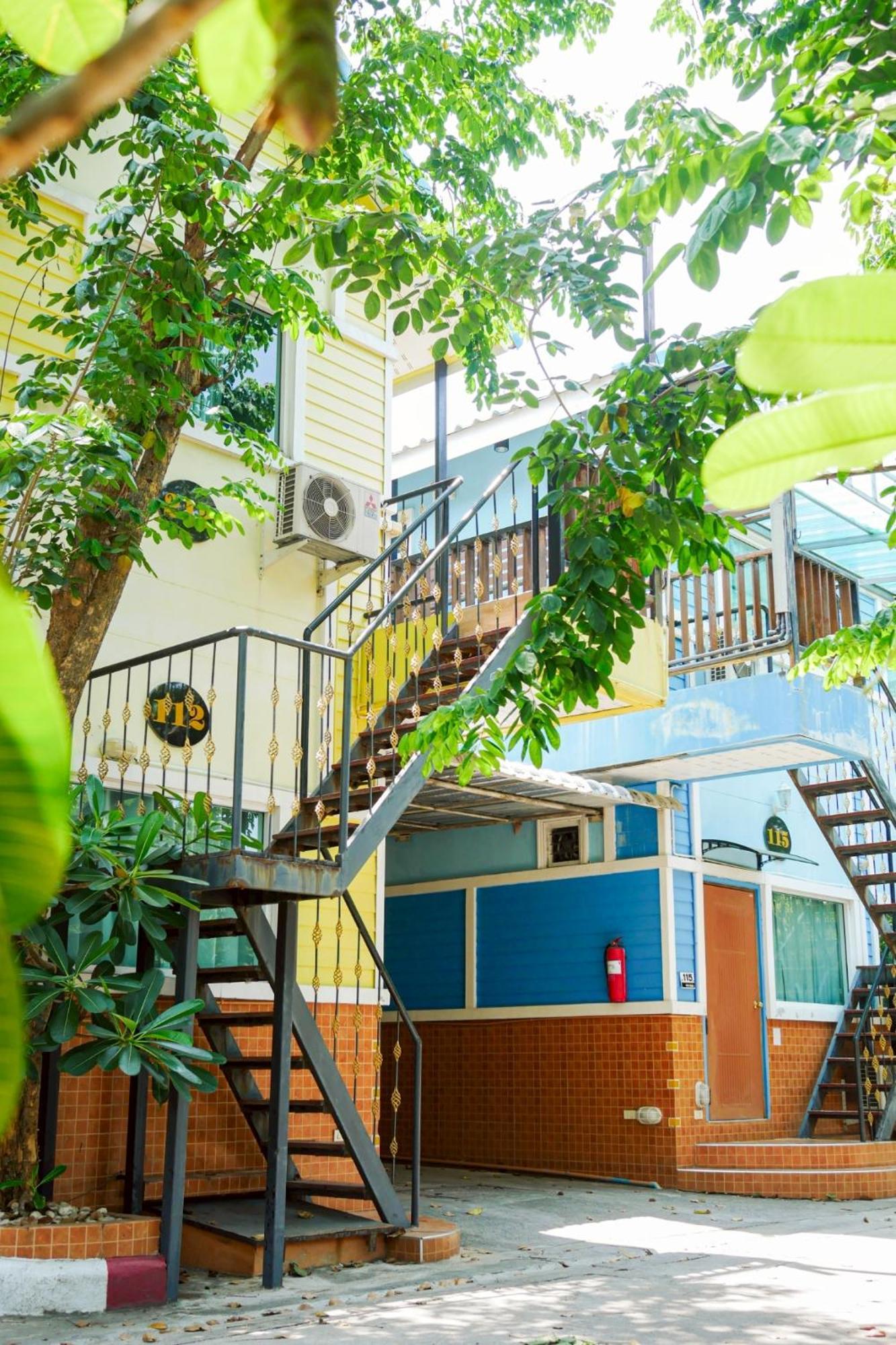 נאקהון סאוואן Rak Kun Resort 2 מראה חיצוני תמונה