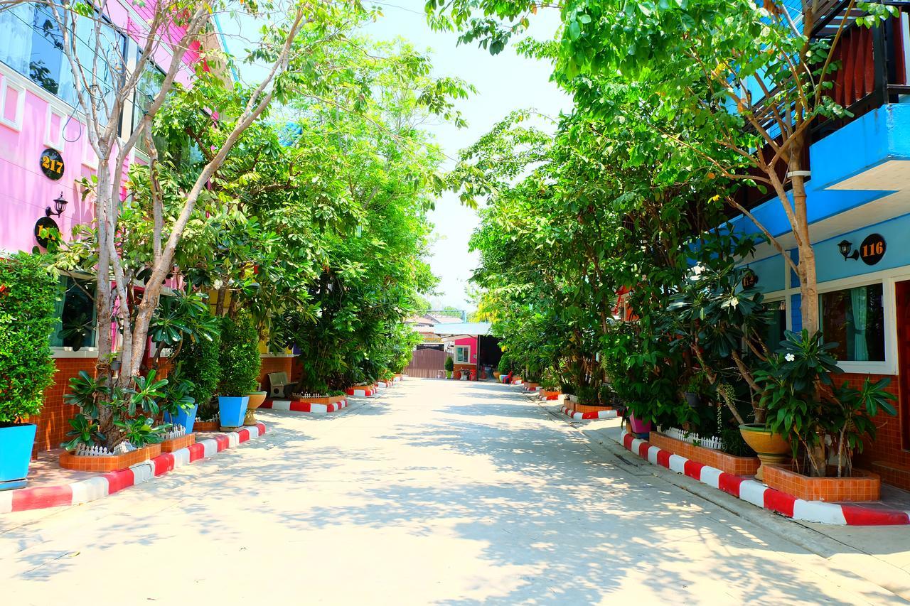 נאקהון סאוואן Rak Kun Resort 2 מראה חיצוני תמונה